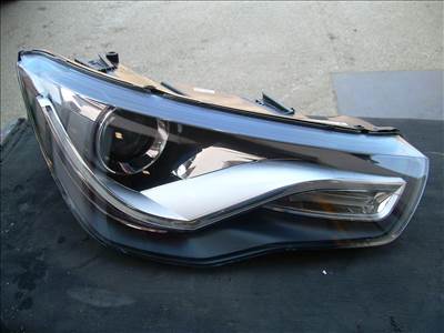 Audi A1 jobb Xenonfényszóró  8x0941004k