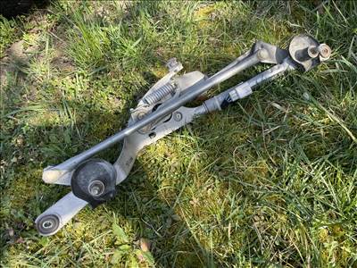 Toyota Auris első ablaktörlő motor + mechanika 8511002190