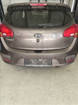 Kia Ceed JD bontott alkatrészei