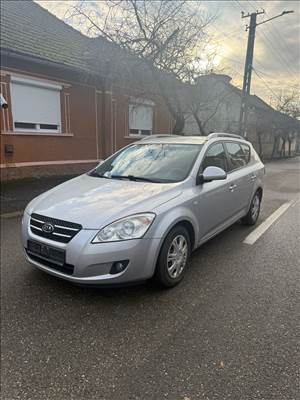 Kia Cee'd (ED) bontott alkatrészei