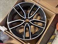 R22 Original Mercedes 10J ET56,1 - A1674013600 / A167 401 3600 1db felni alufelni