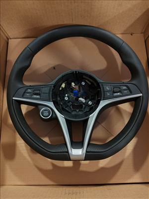 Alfa Romeo Giulia kormánykerék 