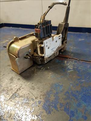 Ford Transit 00-06 Jobb Első Ajtó Zárszerkezet + Központizár Motor