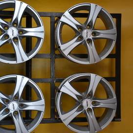 VW-Seat-Audi(1/1-2457) Használt 16" 5x112 alufelni 
