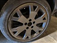  5x110 lyukosztású 17" használt alufelni, rajta 205/50 használt nyári gumi gumi 