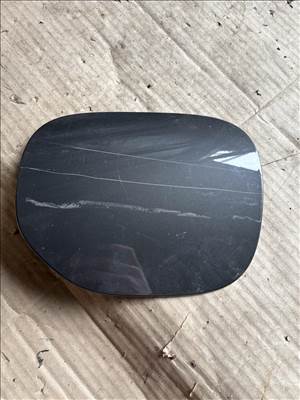 Volvo XC60 II Töltőnyílás fedél (sárvédő)31440128