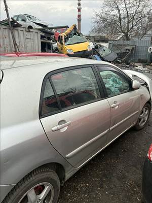 Toyota Corolla (E120/E130) bontott alkatrészei