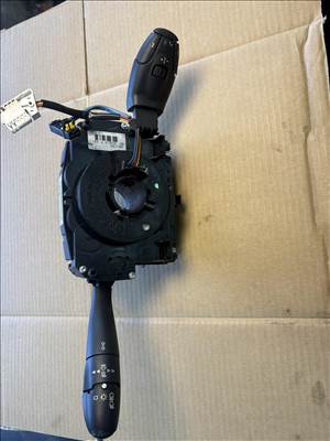 Peugeot 207 bajuszkapcsoló  96661299xt