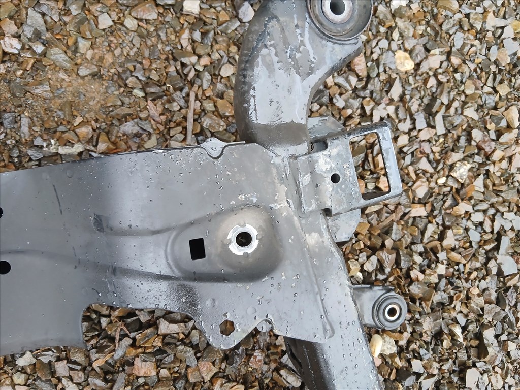 Opel Meriva B Bölcső 4. kép