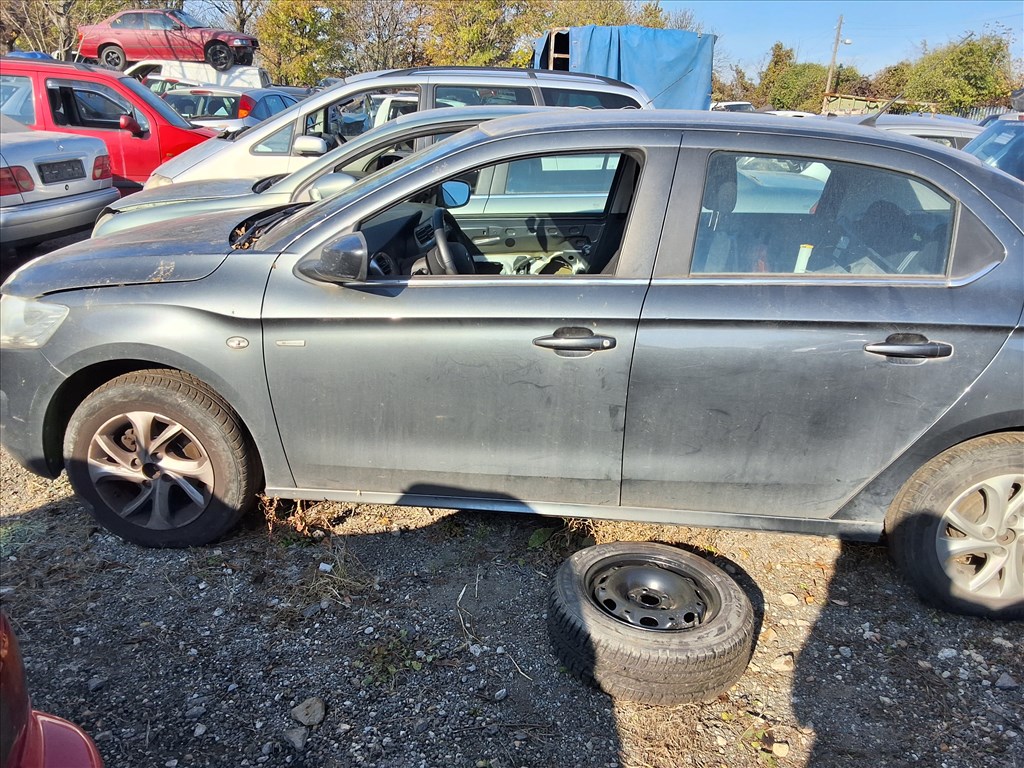 Citroën C-Elysee bontott alkatrészei 2. kép