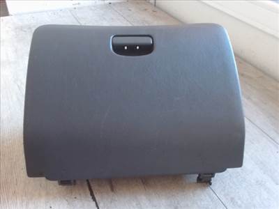 MITSUBISHI COLT 98-03 Kesztyűtartó