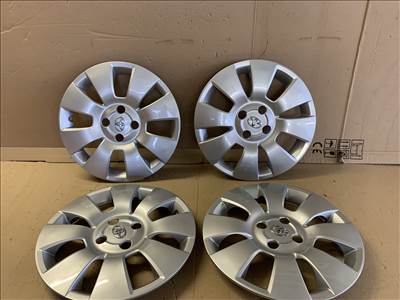 Toyota Yaris 15ˇˇ dísztárcsa szett 