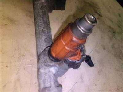 Mitsubishi Carisma Porlasztó (1 db) *127550* 73101zd