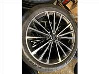 AUDI E-TRON - Gyári alufelni 20x8 20" 8J