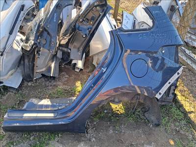 Kia Carens (RP) Bal hátsó sárvédő negyed 