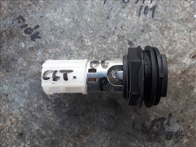 Volkswagen Passat B6 csomagtér szivargyújtó aljzat 1K0 919 309 1k0919309