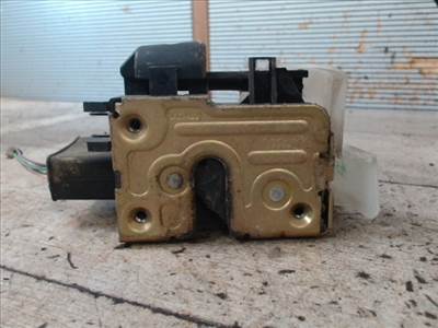 RENAULT MEGANE 95-99 Bal első ajtó zárszerkezet központi záras