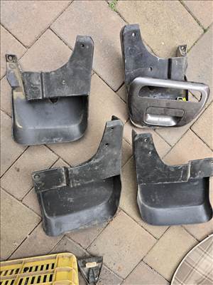 Mitsubishi L200 V Mitsubihi l200 sárvédő 