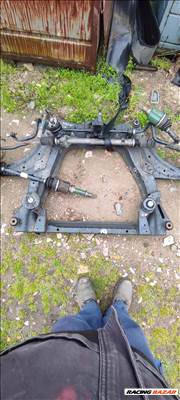 Nissan Leaf II Első bölcső