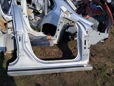 Opel Insignia A Jobb küszöb 
