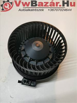 Fűtő motor   AUDI A4  B6  8e1820021b 8E1820021B