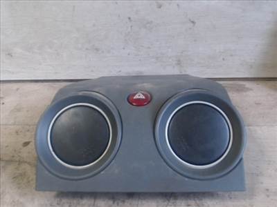 MITSUBISHI COLT 04.04-08.09 Középső szellőző