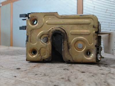 RENAULT MEGANE 95-99 Bal hátsó ajtó zárszerkezet központi záras