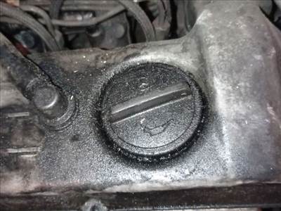 Mercedes T1 TN/T1 Olajbeöntő Sapka *154616*