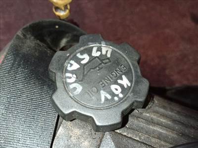 Toyota Carina E Olajbeöntő Sapka *155861*