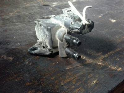 Renault Clio I Vákum Szelep *78951*