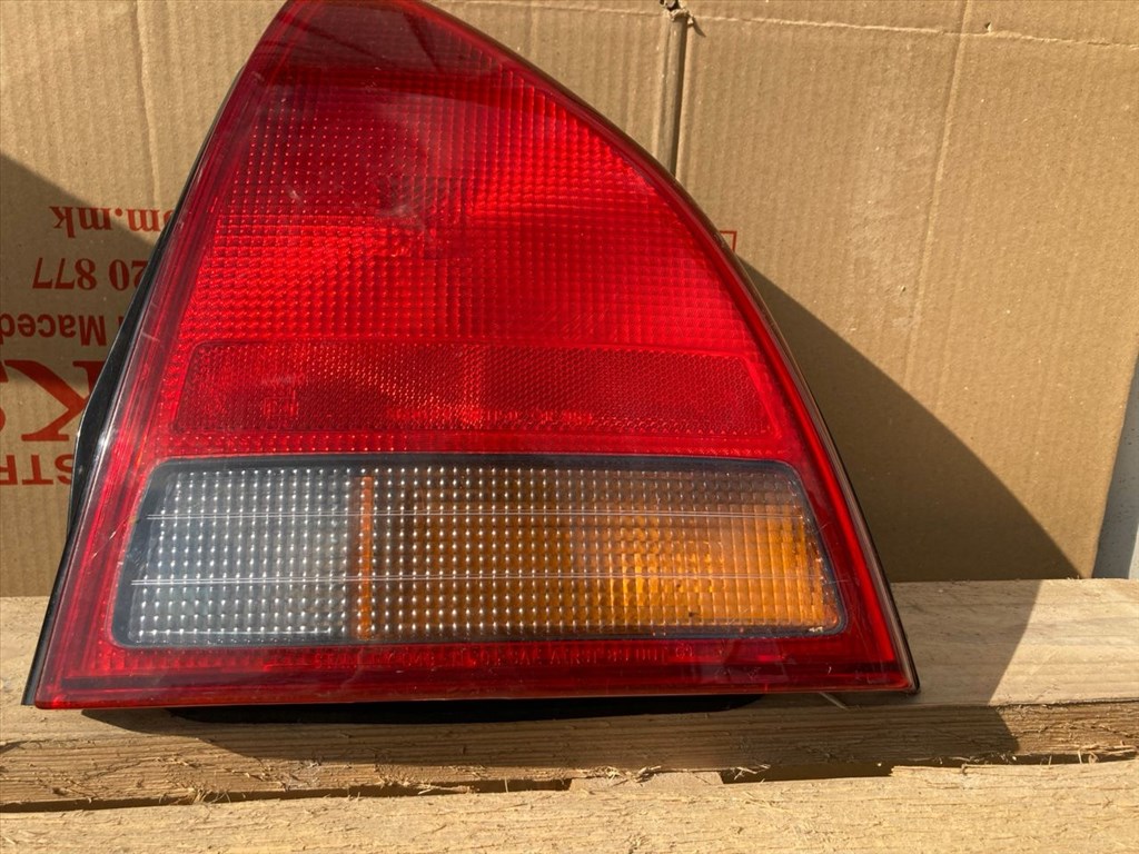 Honda Prelude IV jobb hátsó lámpa 0431150 2. kép