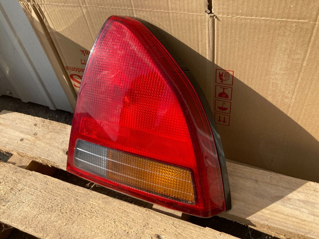Honda Prelude IV jobb hátsó lámpa 0431150 5. kép