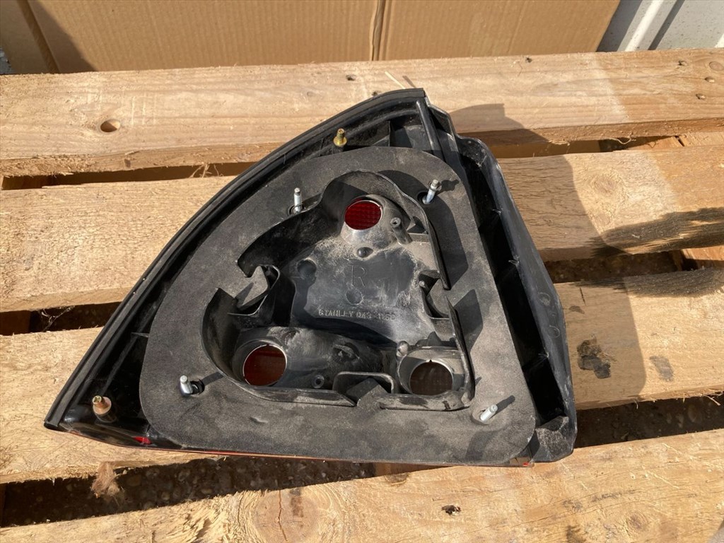 Honda Prelude IV jobb hátsó lámpa 0431150 6. kép