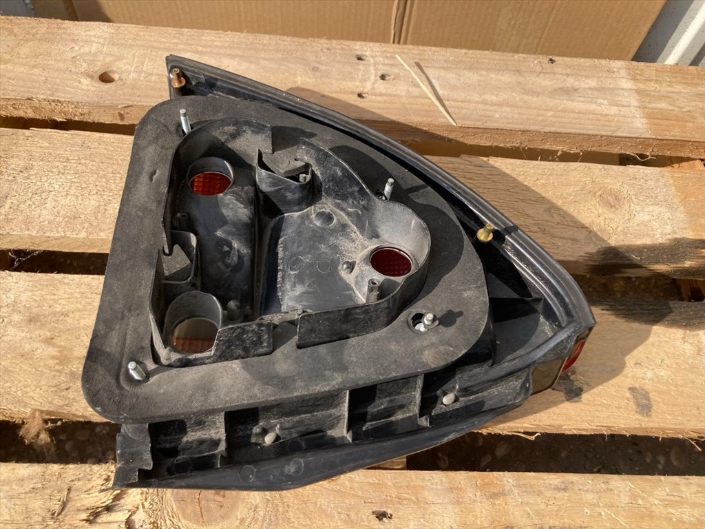 Honda Prelude IV jobb hátsó lámpa 0431150 9. kép