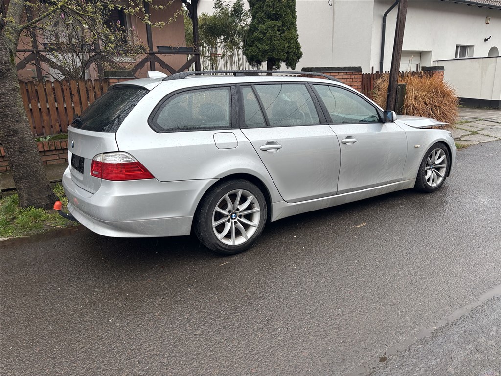 Eladó BMW 525d touring (2993 cm³, 197 PS) (E60/E61) 8. kép