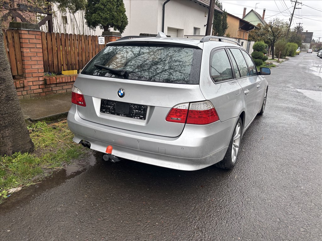 Eladó BMW 525d touring (2993 cm³, 197 PS) (E60/E61) 9. kép