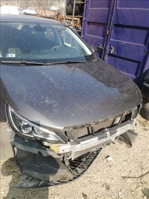 Peugeot 308 II SW BlueHDi 120 STOP&START motorház fedél 