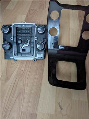 Volvo XC60 középkonzol, vezérlő panel, klimapanel,