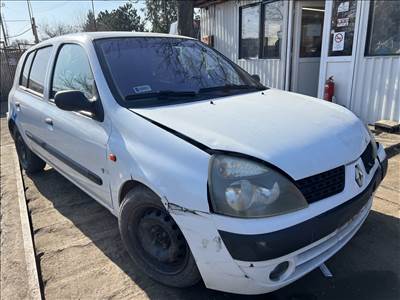 Renault Clio II 1.2i bontott alkatrészei