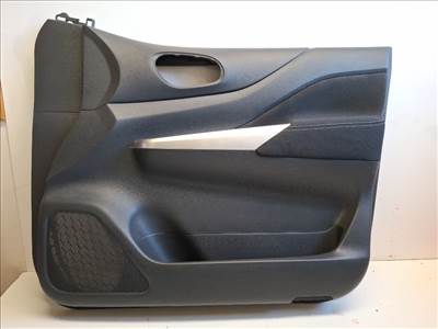 Nissan Navara (D23) jobb első ajtókárpit