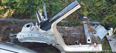 Toyota Aygo X Első Negyed / A oszlop 