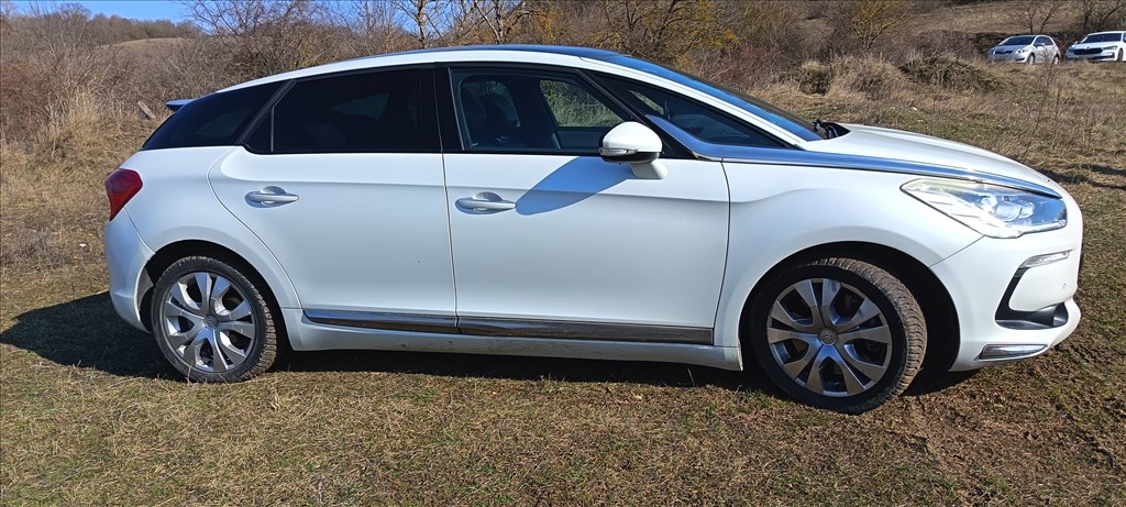 Eladó Citroën DS5 HDi 165 FAP (1997 cm³, 163 PS) 6. kép