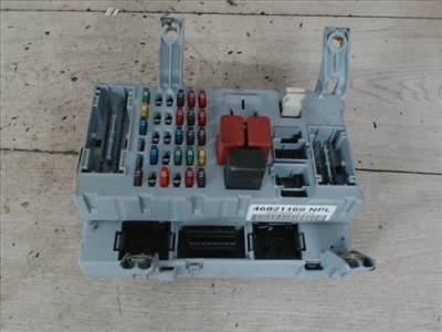 FIAT ALBEA 02.01.01-04.12.31 Biztosítéktábla BCM BSI BSM SAM GEM modul 