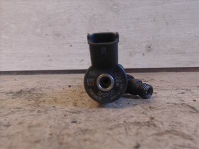 NISSAN PRIMERA P12 2001-2007 Porlasztó
