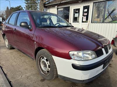 Seat Cordoba I 1.4i bontott alkatrészei