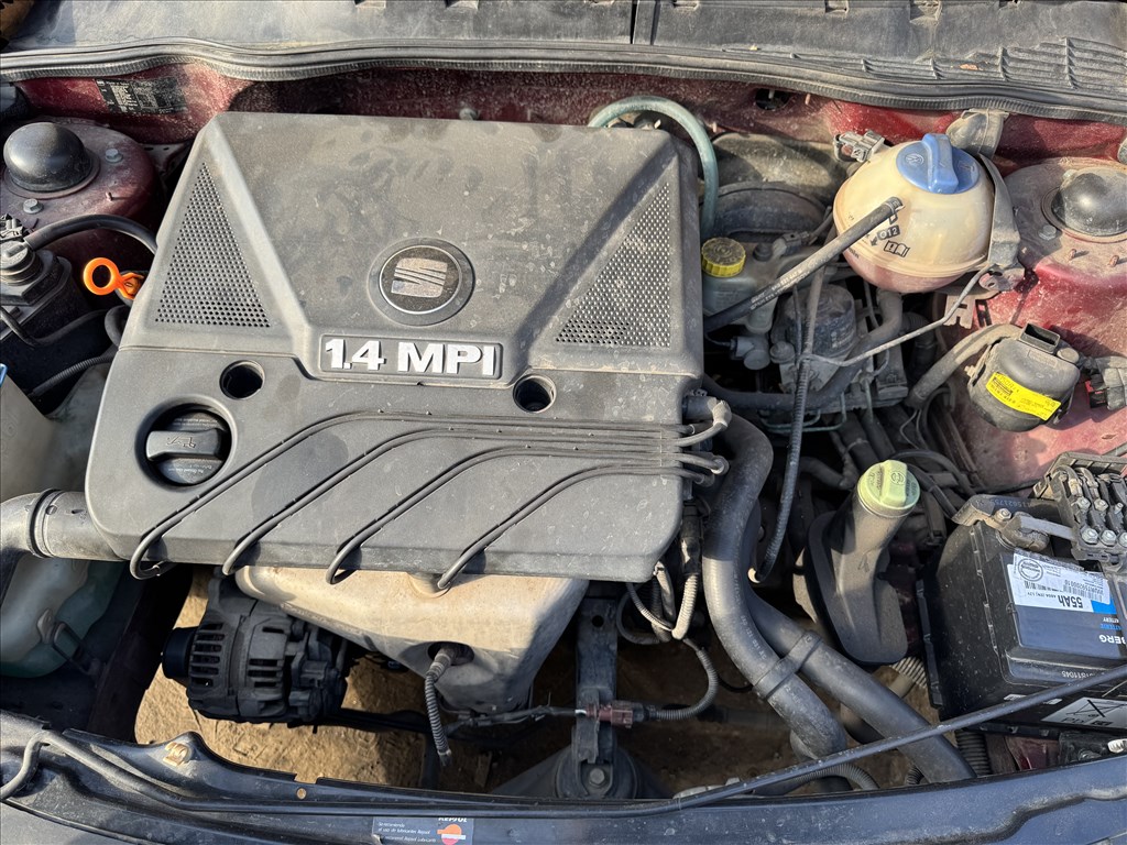 Seat Cordoba I 1.4i bontott alkatrészei 4. kép