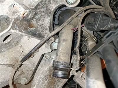 Skoda Superb I Termosztátház *147978*