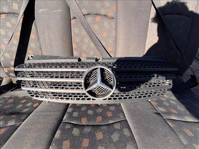 Mercedes Vito (2nd gen) W639 Bontott Hűtőrácsok eladók.