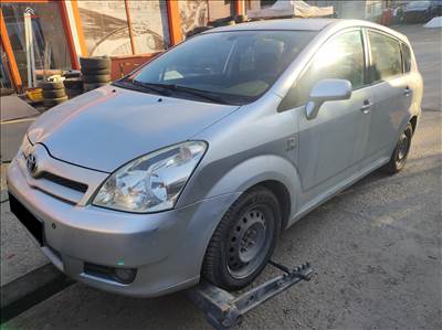 2004 Toyota Corolla Verso 2.0D diesel, manuális - balkormányos jármű bontása! 