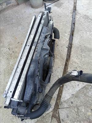 Renault Laguna II hűtő  457821654 24244554